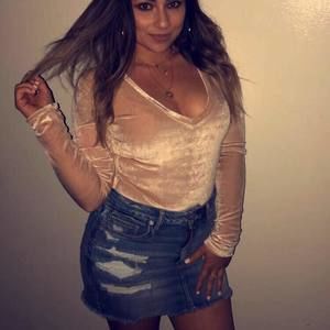 Meet your Posher, Aracely